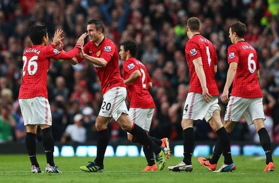 经历了一系 经历了一系